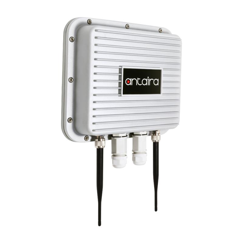Industrial Outdoor IP67 IEEE 802.11a/b/g/n/ac Wireless  Router, PoE PD, EOT: -40 - 70C